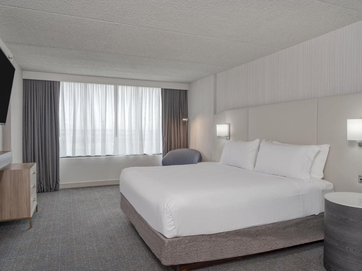 One-Bedroom King Suite,1371941618:JPEG