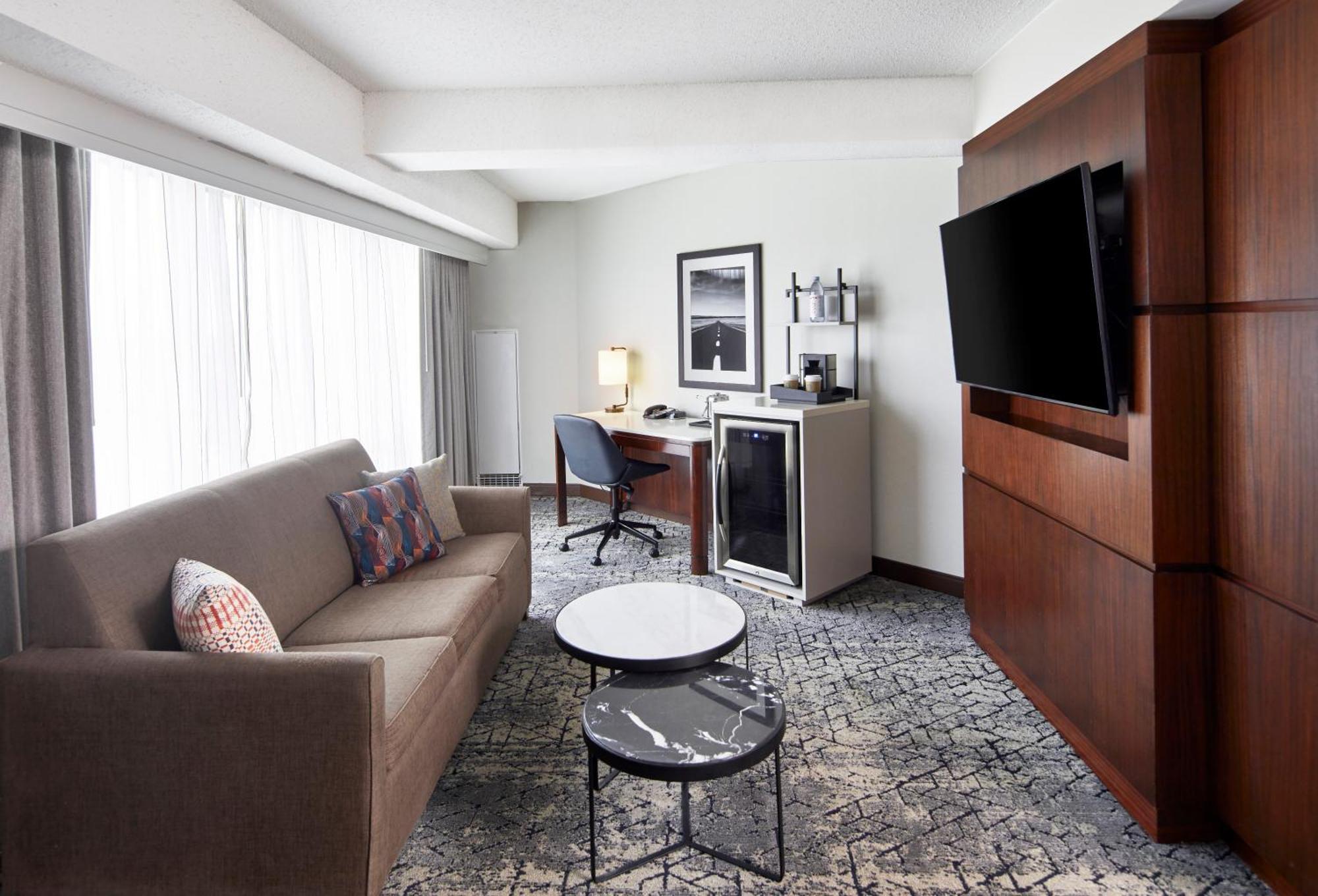 King Suite Sofa Bed,1549896031:JPEG